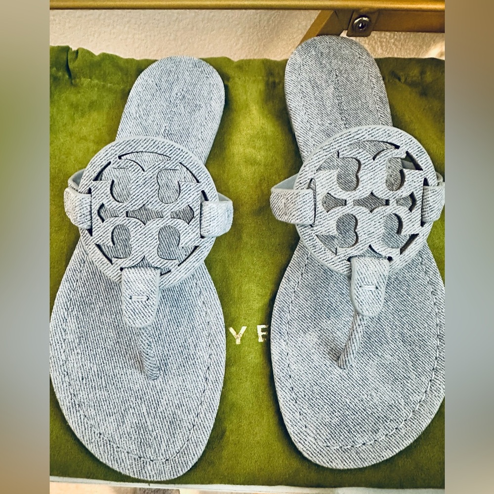 AUTHENTIC Tory Burch Blue Denim Miller Sandals 🩵 - Picture 4 of 6